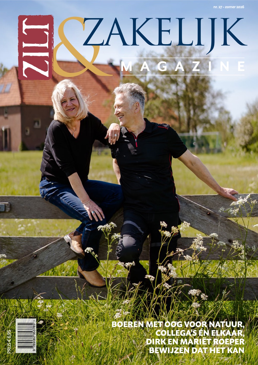 De cover van Zilt & Zakelijk nr. 27, zomer 2026: Dirk en Mariët Roeper op een hek in een bloeiende wei