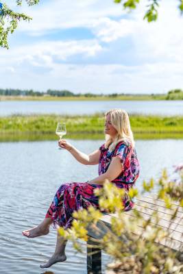 Suzanne-Roeper_Liefde-Voor-Wijn-5A